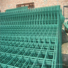 High quality hot dipped galvanized galvanized/pvc coated welded wire mesh for fencing